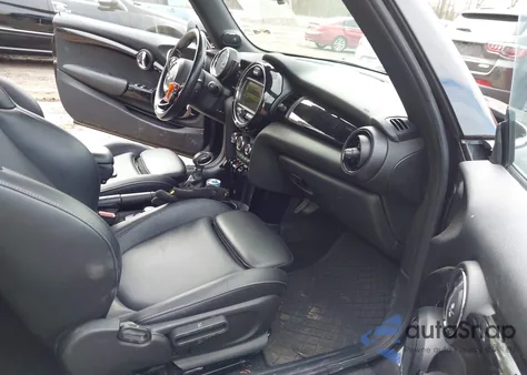 2017 Mini Convertible Cooper S z USA, uszkodzony, nr VIN WMWWG9C3XH3C82156